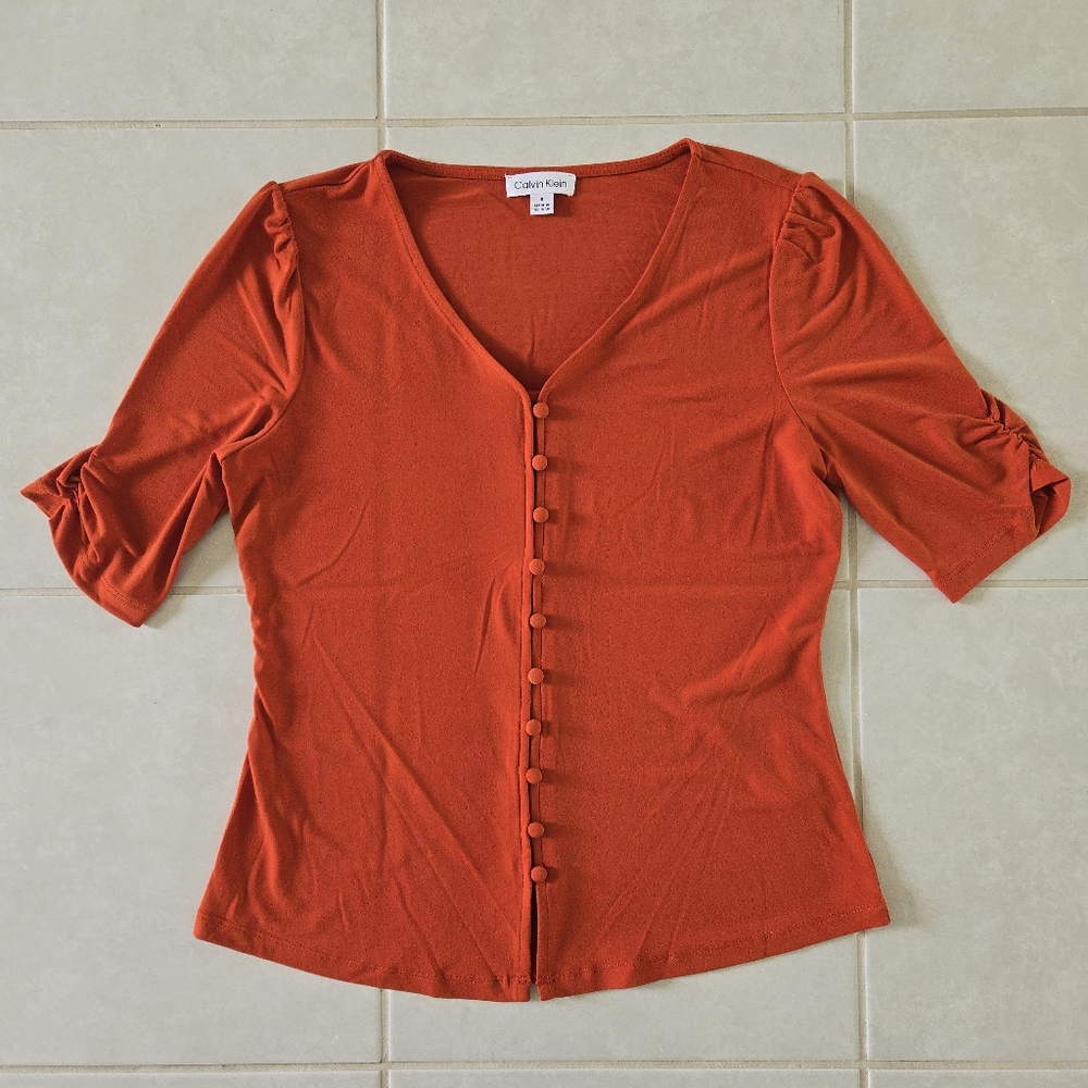 Womens Calvin Klein S Small Rust Orange Red Blouse Half sleeve button V neck Top